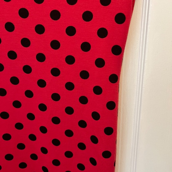 Boohoo size 4 fitted dress - Picture 4 of 12